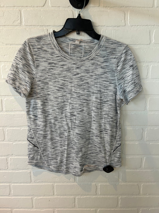 Athletic Top Short Sleeve By Lululemon In Grey & White, Size: S