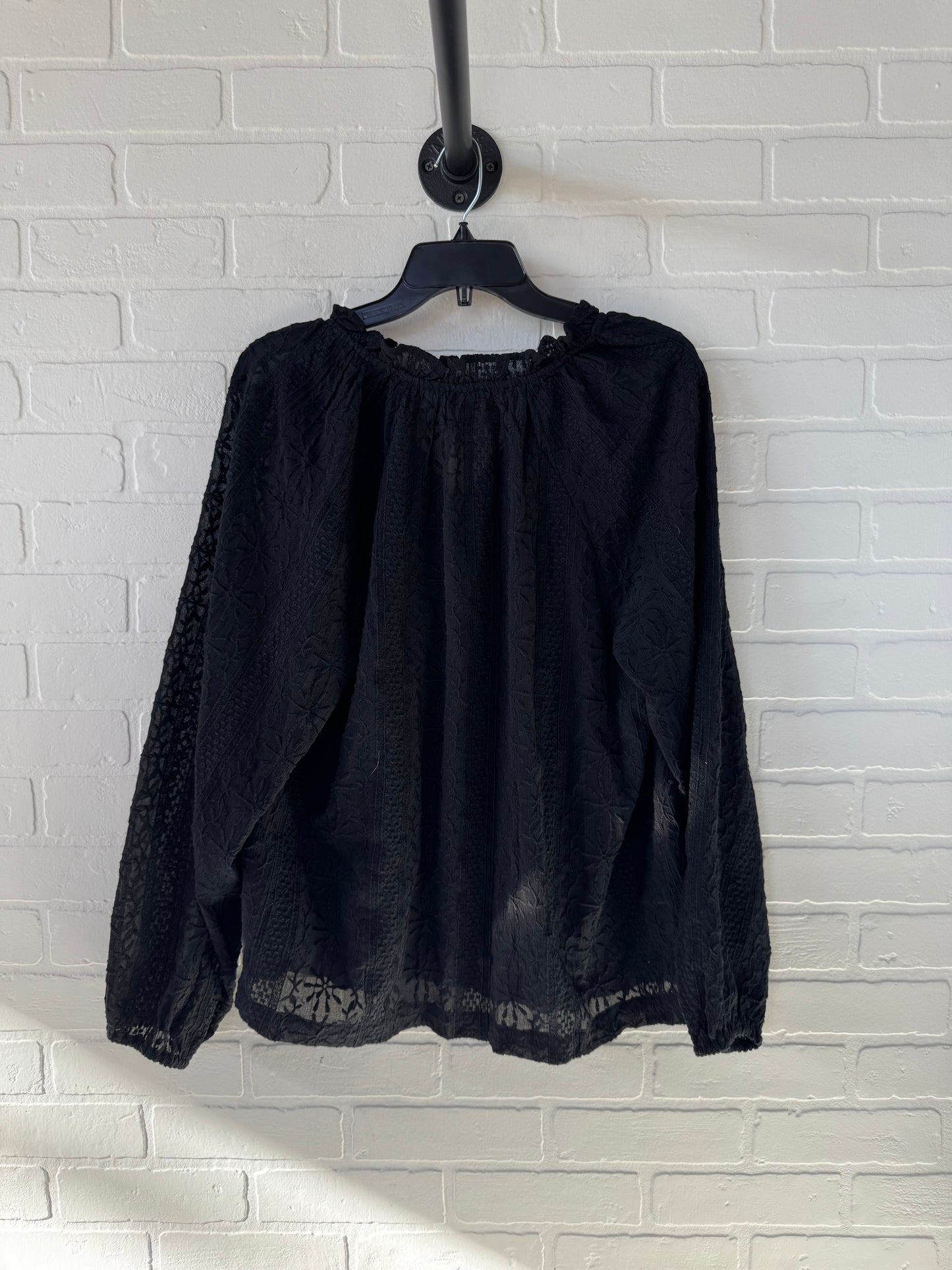 Top Long Sleeve By Old Navy In Black, Size: L