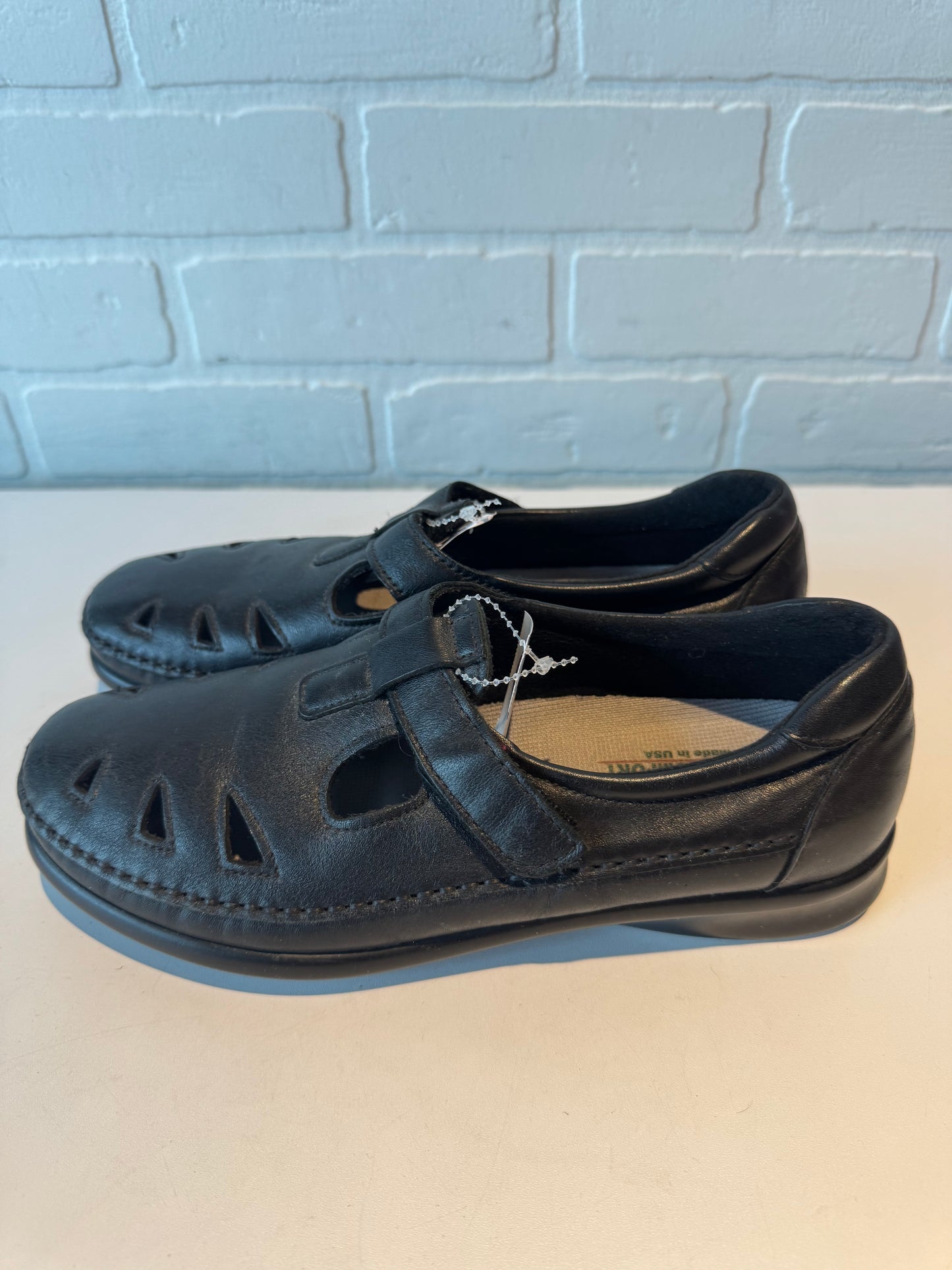 Shoes Flats By Sas In Black, Size: 8.5