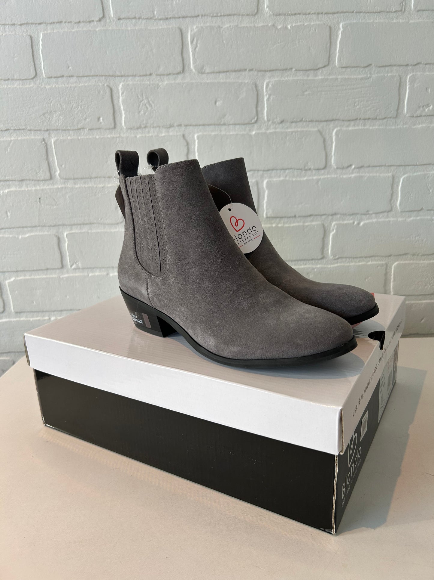 Boots Ankle Heels By Blondo In Grey, Size: 6