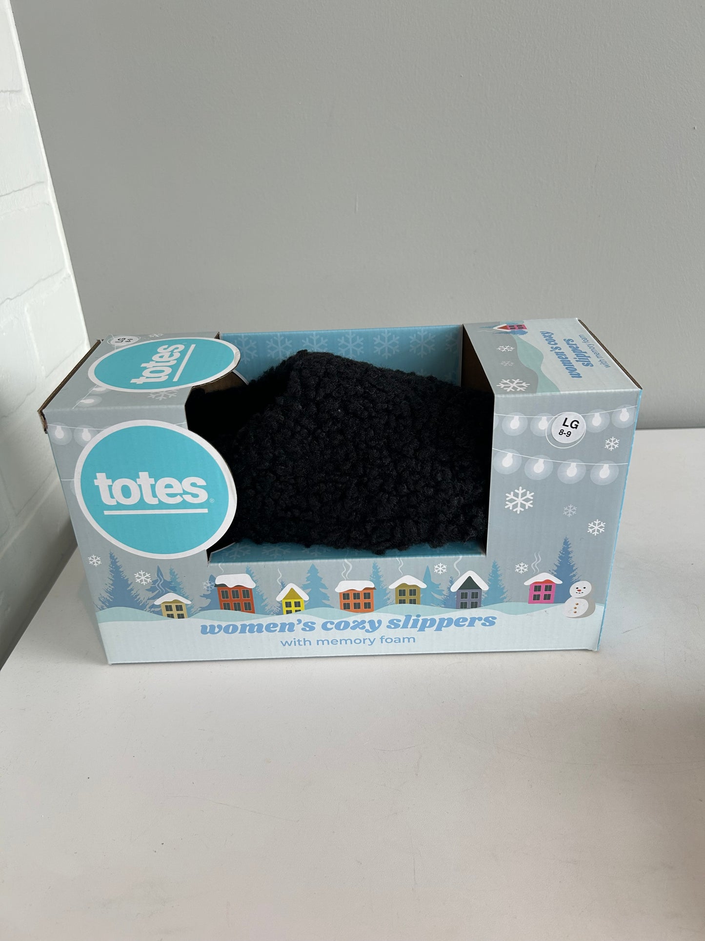 Slippers By Totes In Black