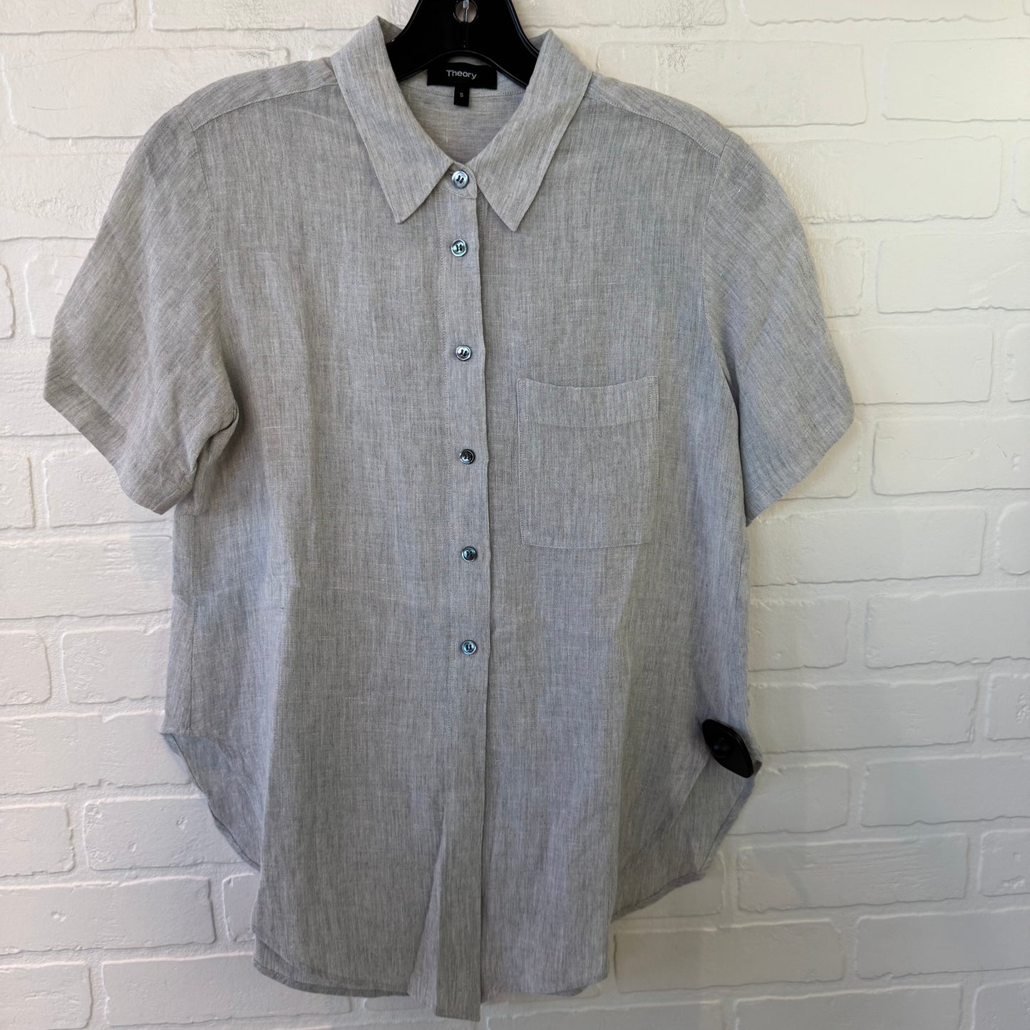 Top Short Sleeve By Theory In Grey, Size: S