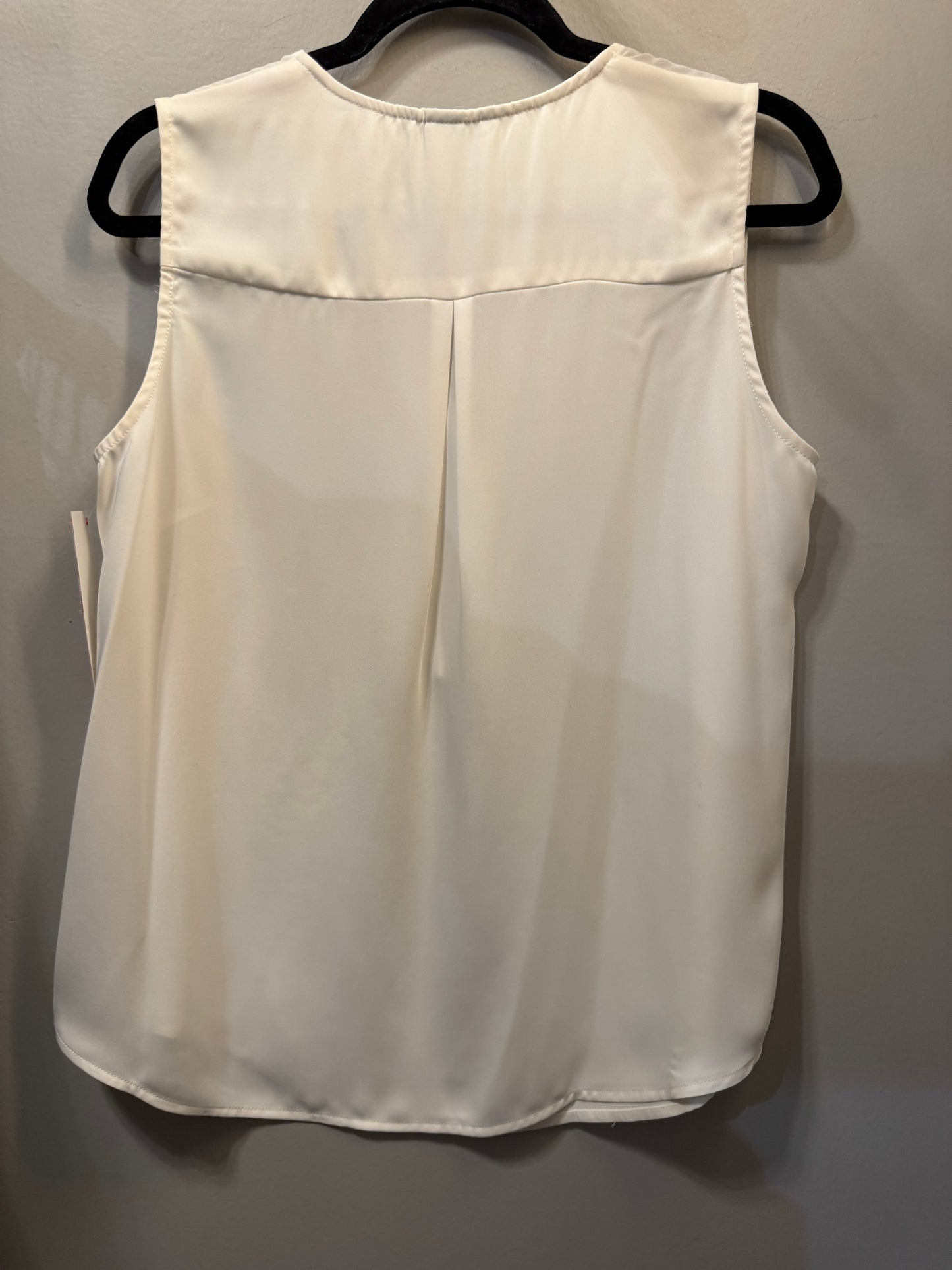 Top Sleeveless By H&m In Cream, Size: M