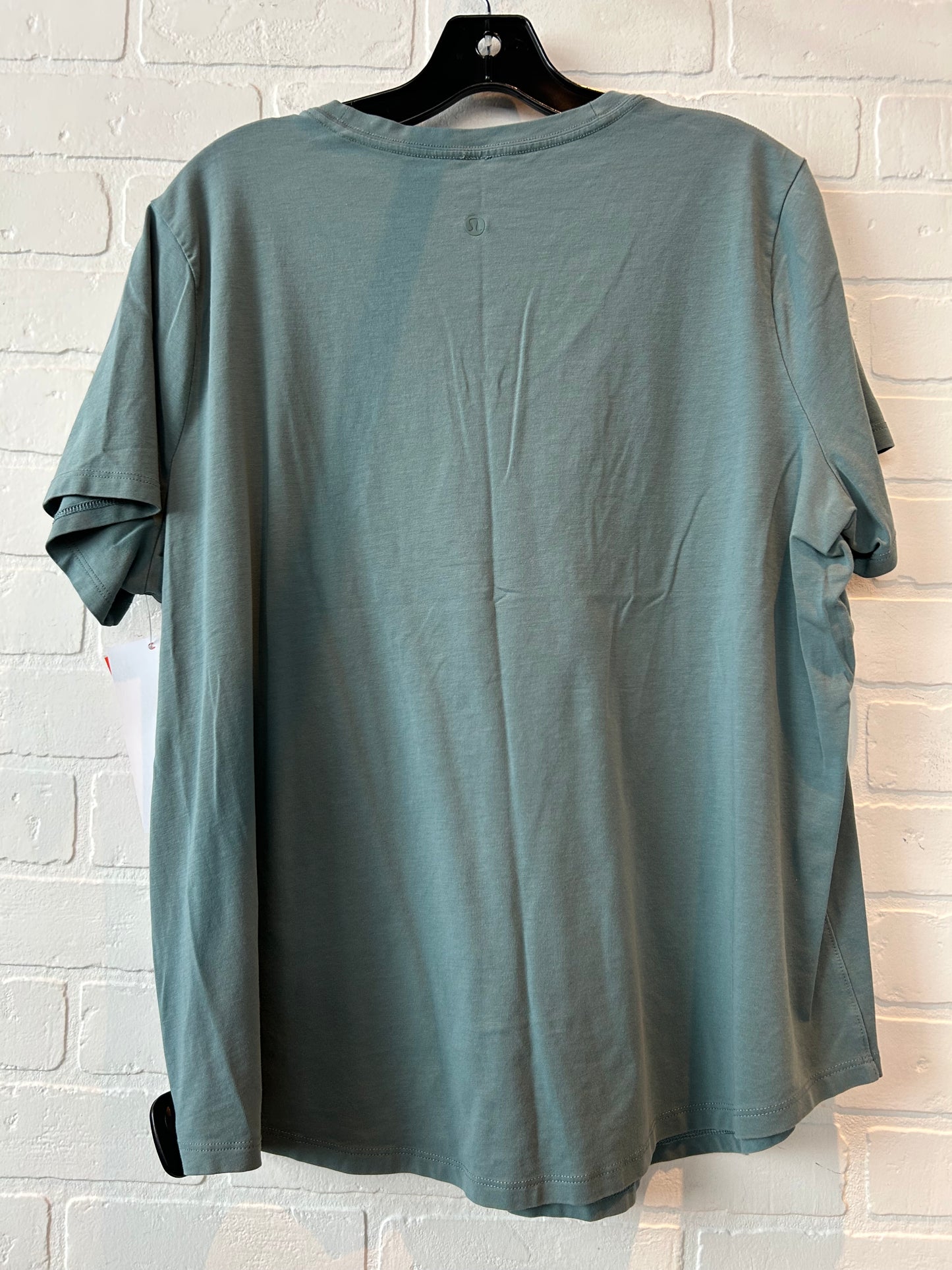 Athletic Top Short Sleeve By Lululemon In Green, Size: Xl