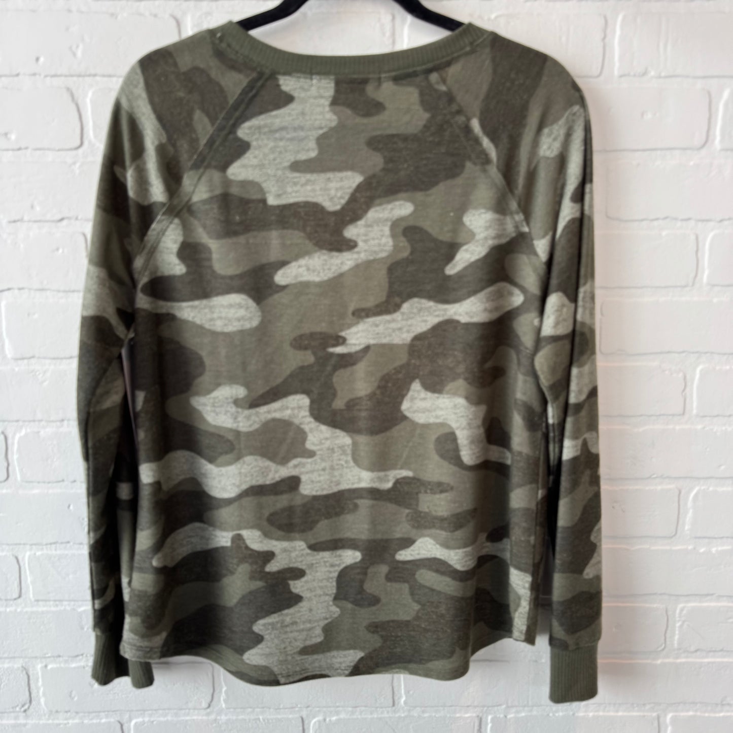 Top Long Sleeve By Jolt In Green, Size: L