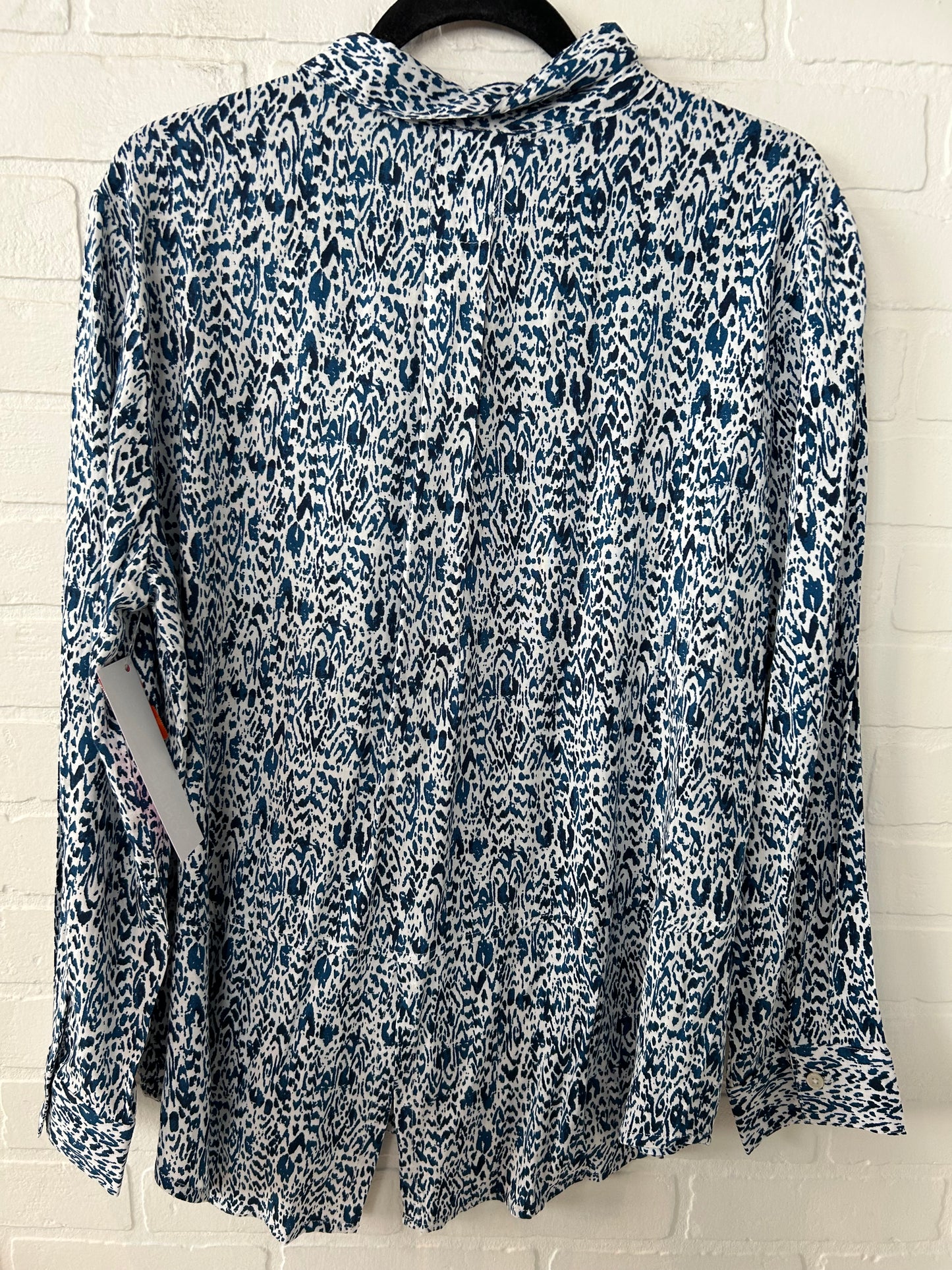 Top Long Sleeve By Clothes Mentor In Blue & White, Size: Xl