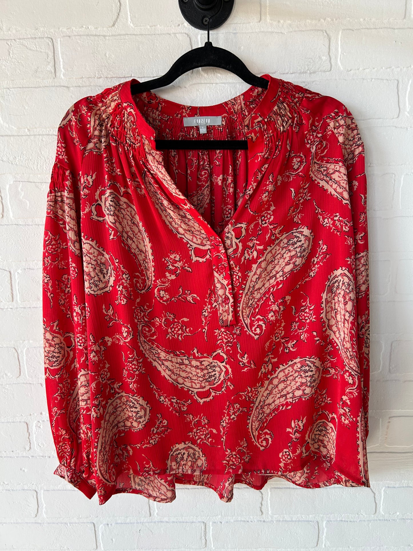 Top Long Sleeve By Fun 2 Fun In Red & Tan, Size: S