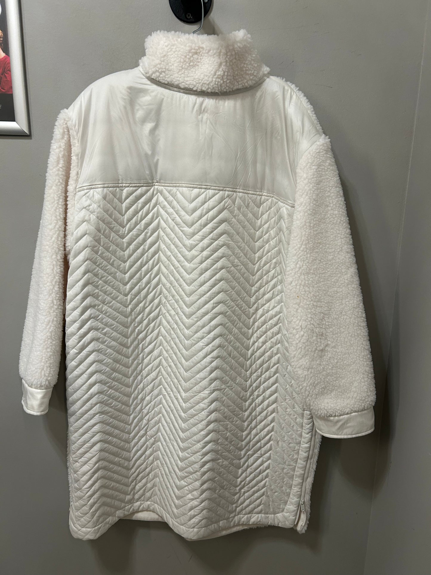 Coat Other By Athleta In Cream, Size: Xl