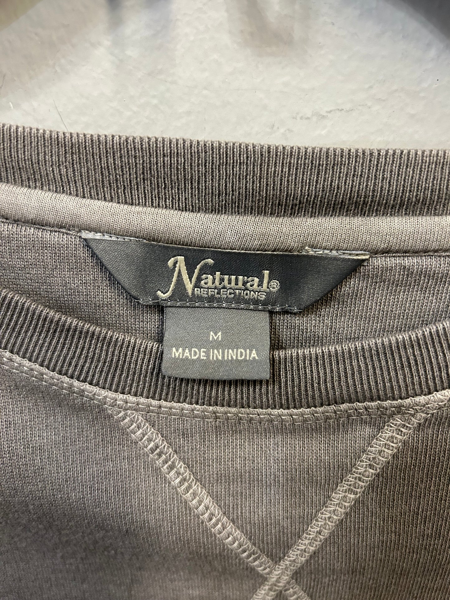 Sweatshirt Crewneck By Natural Reflections In Grey, Size: M