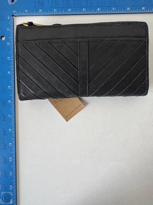 Wallet Leather By Clothes Mentor, Size: Large