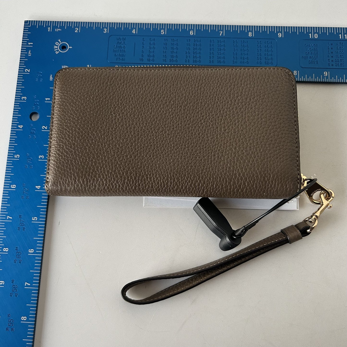 Wallet Designer By Coach  Size: Large