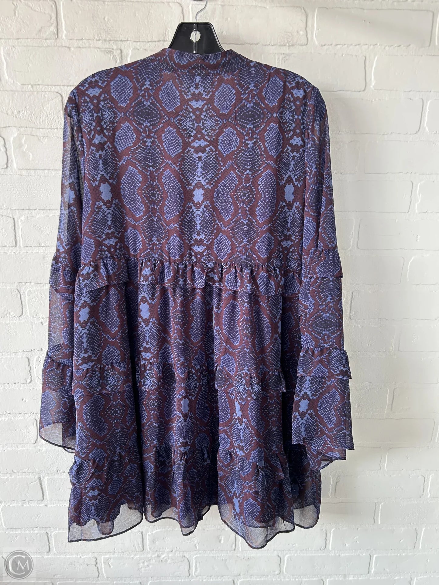 Dress Casual Short By Olivaceous In Blue & Red, Size: M