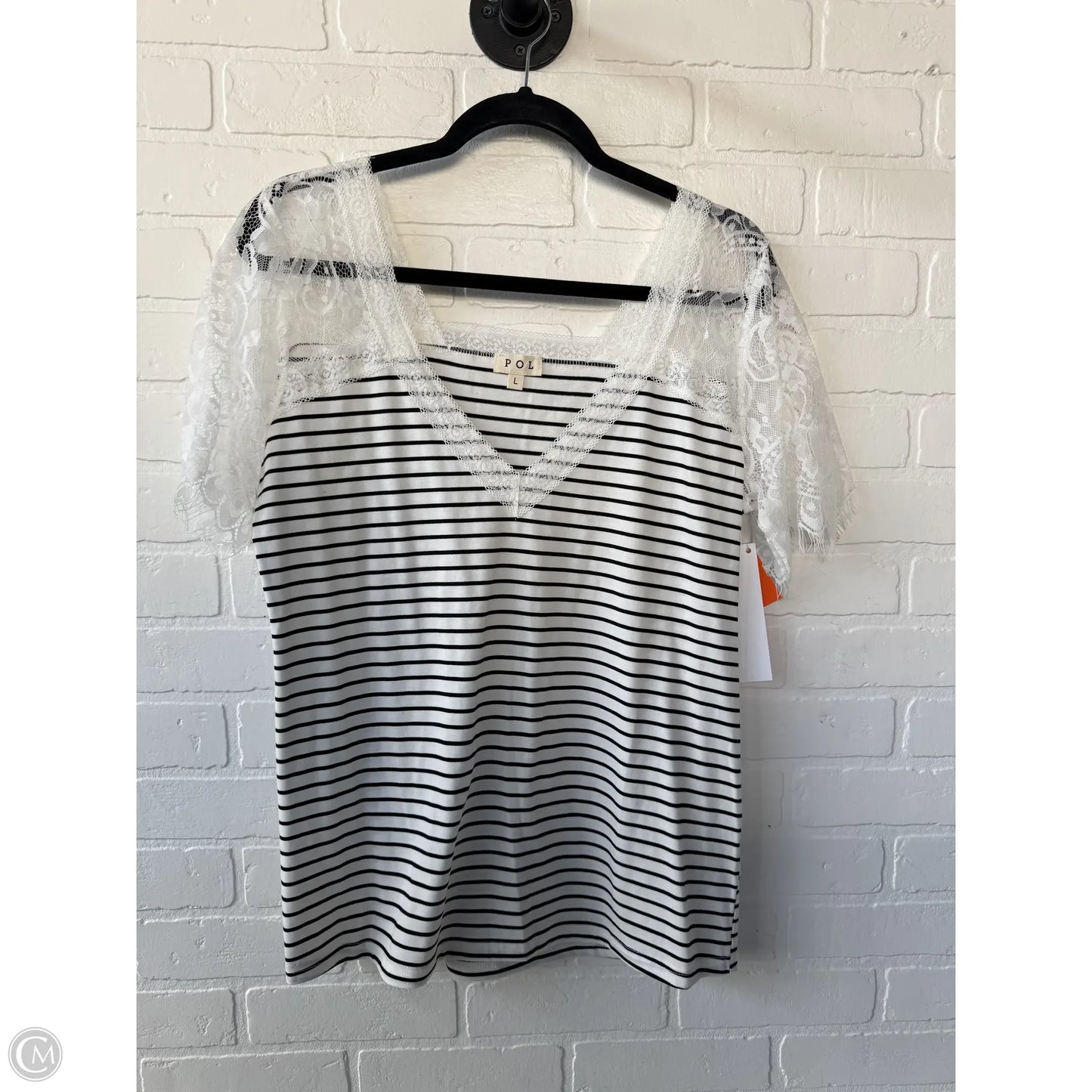 Top Short Sleeve By Pol In Black & White, Size: L