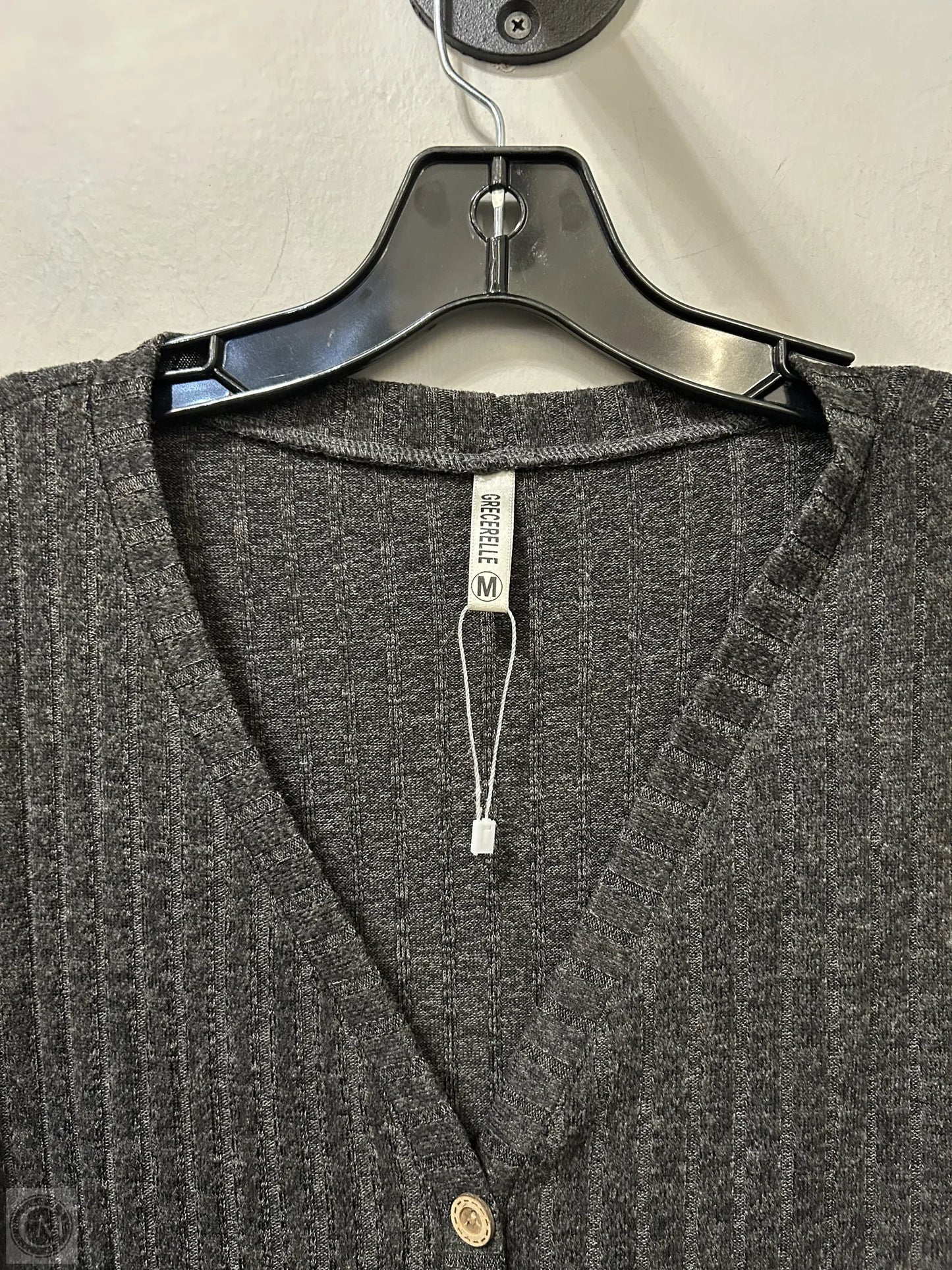 Cardigan By Clothes Mentor In Grey, Size: M