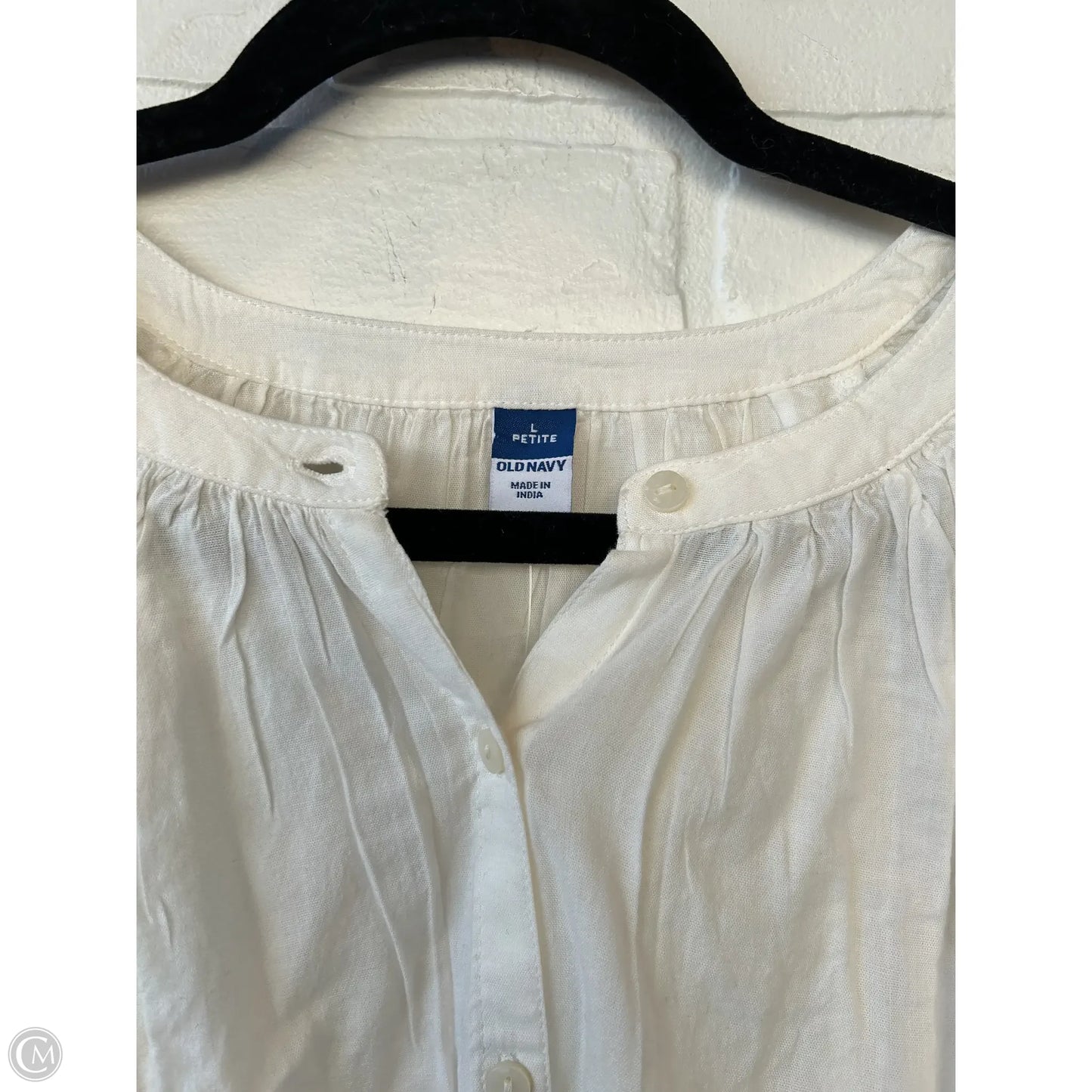 Top Long Sleeve By Old Navy In Cream, Size: Lp