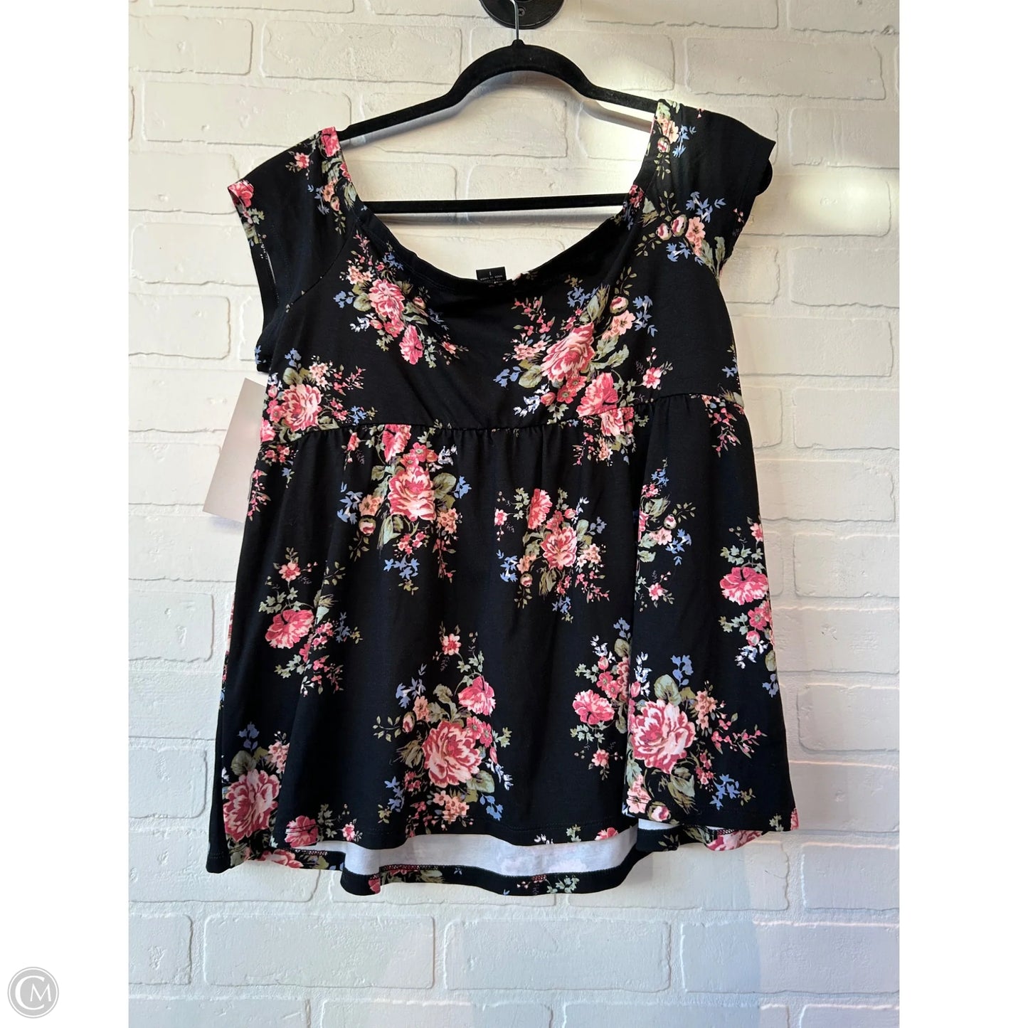 Top Short Sleeve By Torrid In Black, Size: 1x