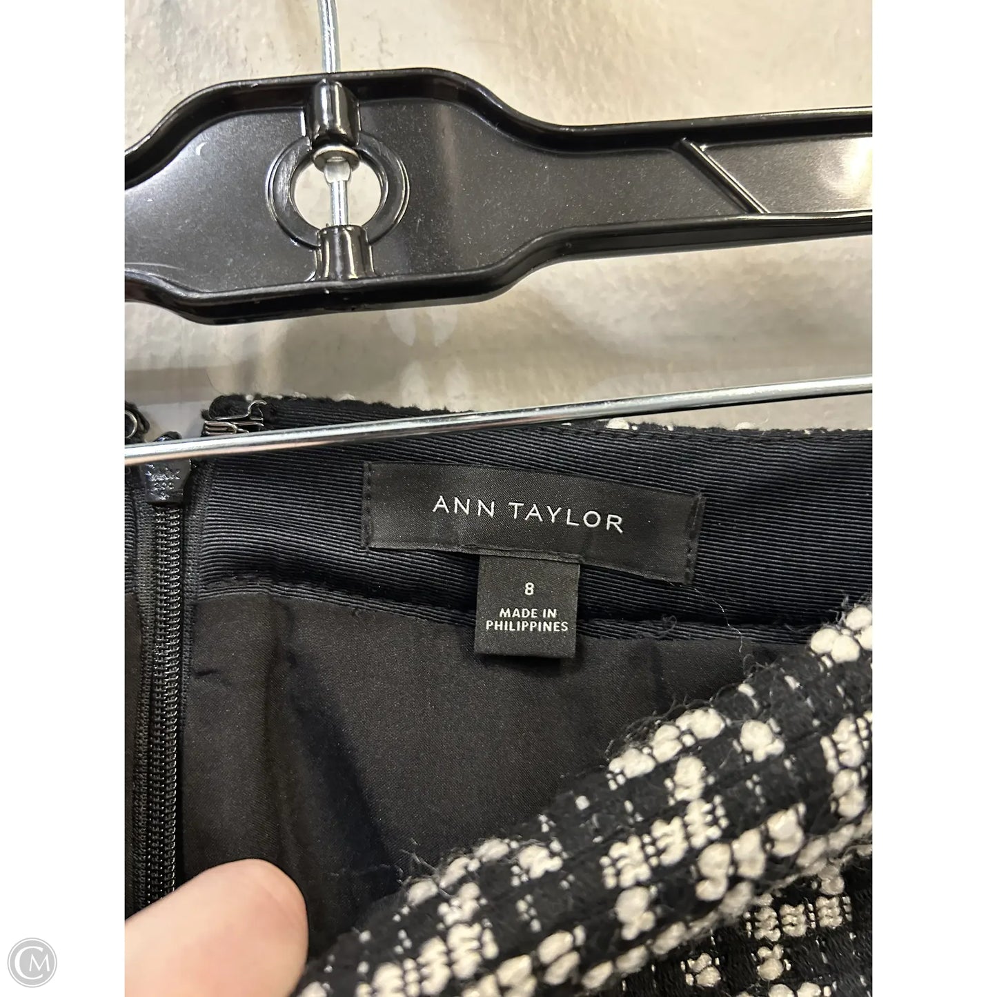 Skirt Mini & Short By Ann Taylor In Black & Cream, Size: 8