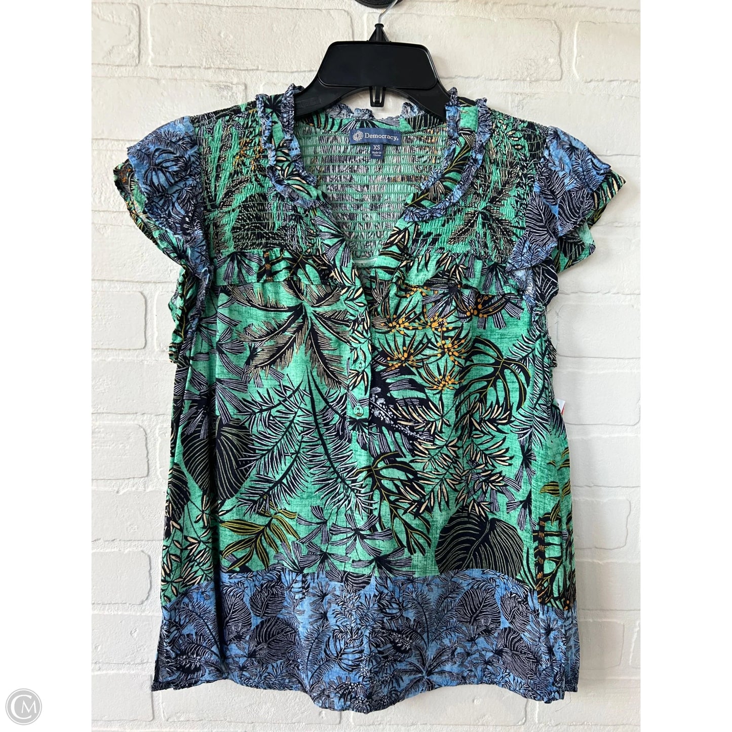 Top Sleeveless By Democracy In Green, Size: Xs