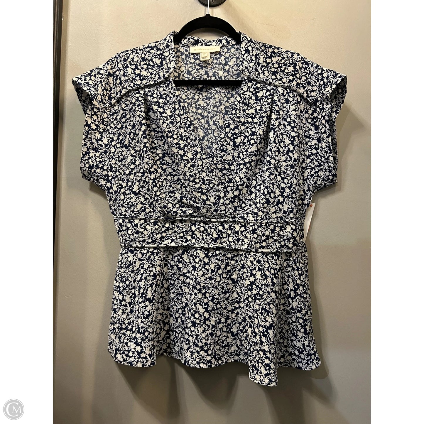 Top Short Sleeve By Monteau In Blue & White, Size: Xl