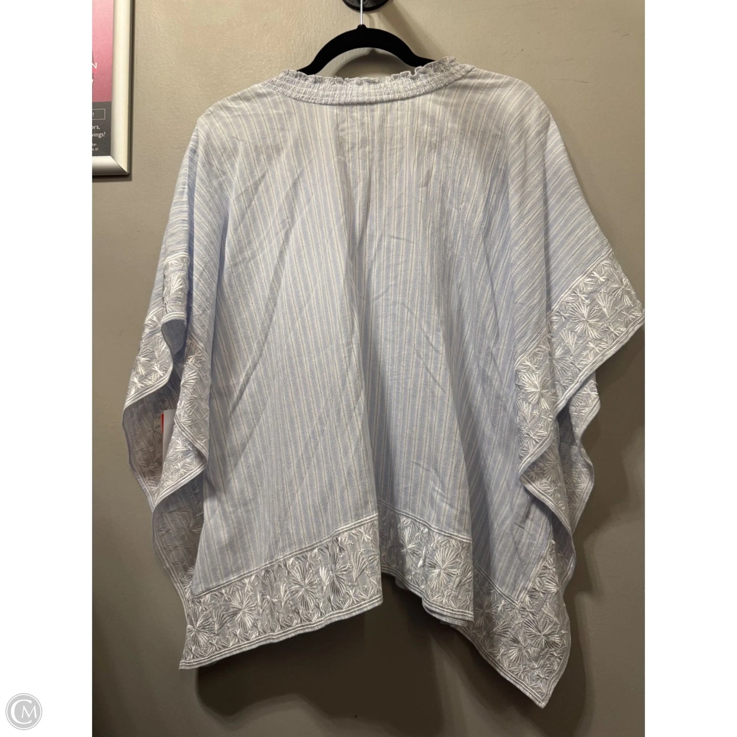 Top Short Sleeve By Not Your Daughters Jeans In Blue & White, Size: Xl