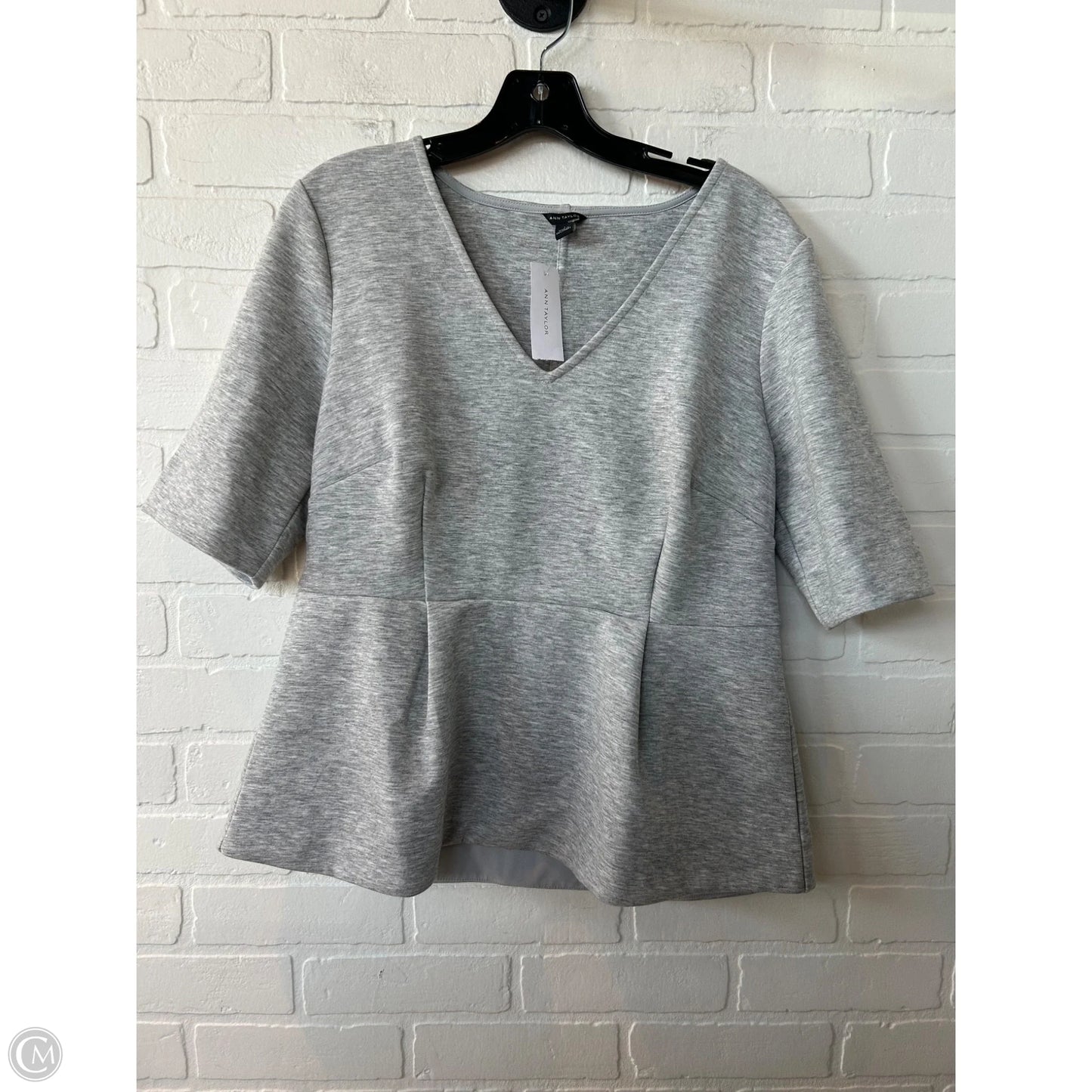 Top Short Sleeve By Ann Taylor In Grey, Size: L