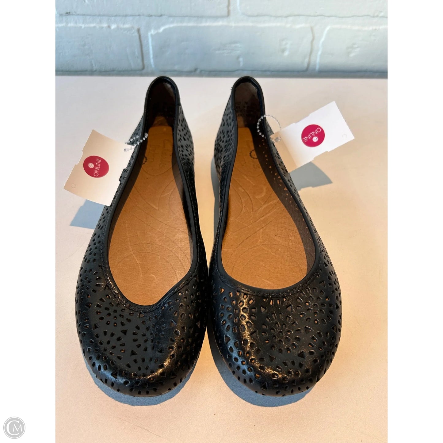 Shoes Flats By Clarks In Black, Size: 7