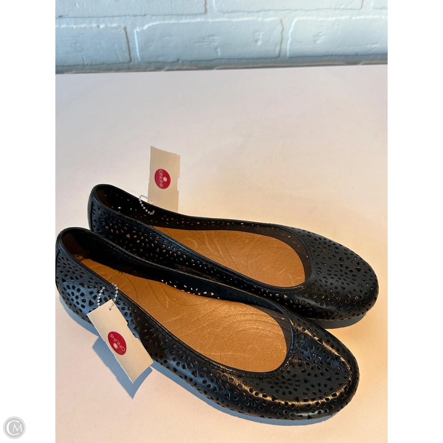 Shoes Flats By Clarks In Black, Size: 7