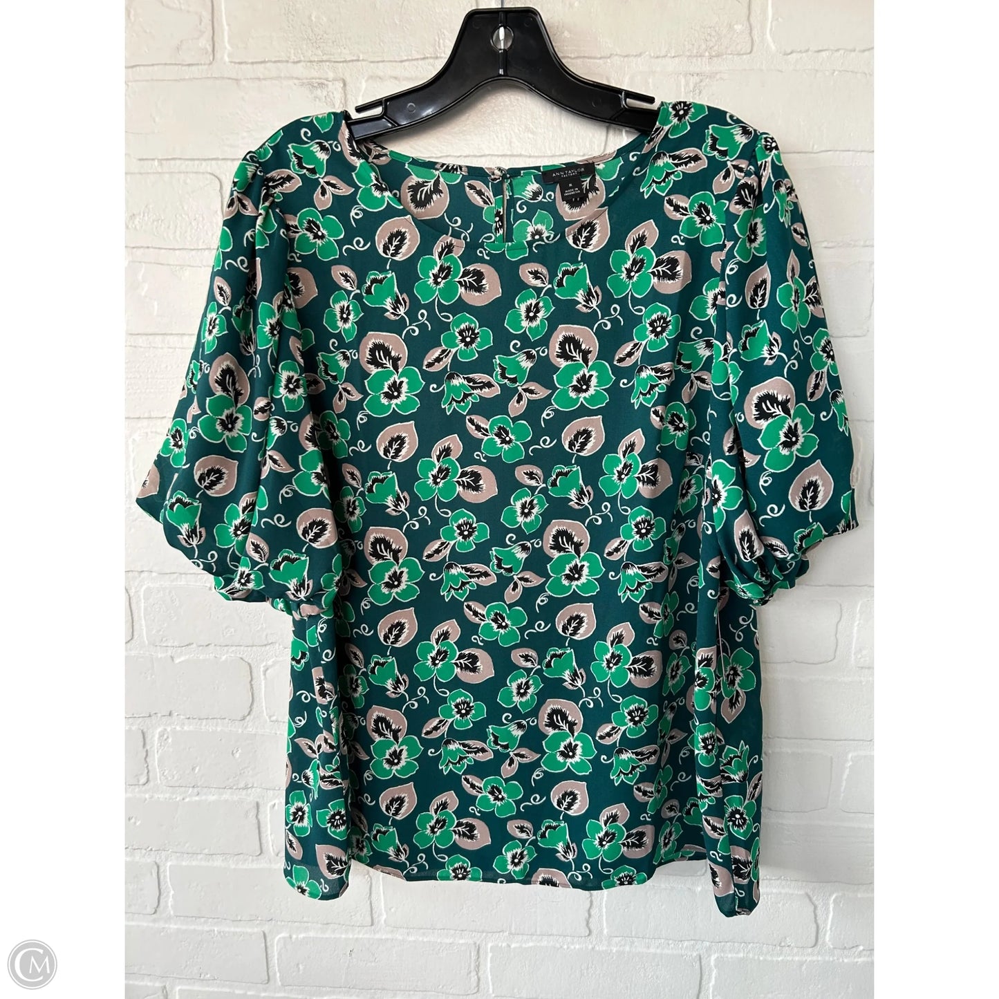 Top Short Sleeve By Ann Taylor In Green, Size: M