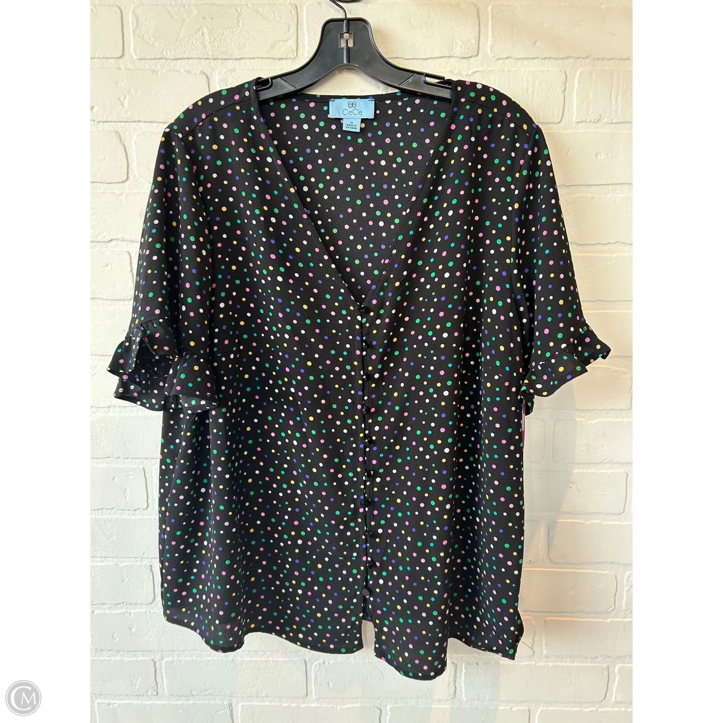 Top Short Sleeve By Cece In Black, Size: 1x