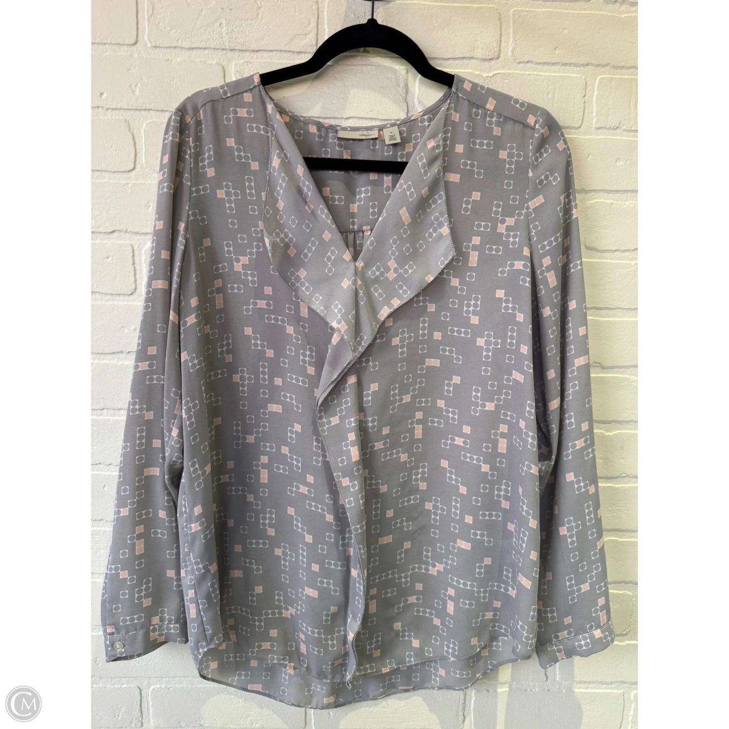 Top Long Sleeve By Halogen In Grey, Size: M