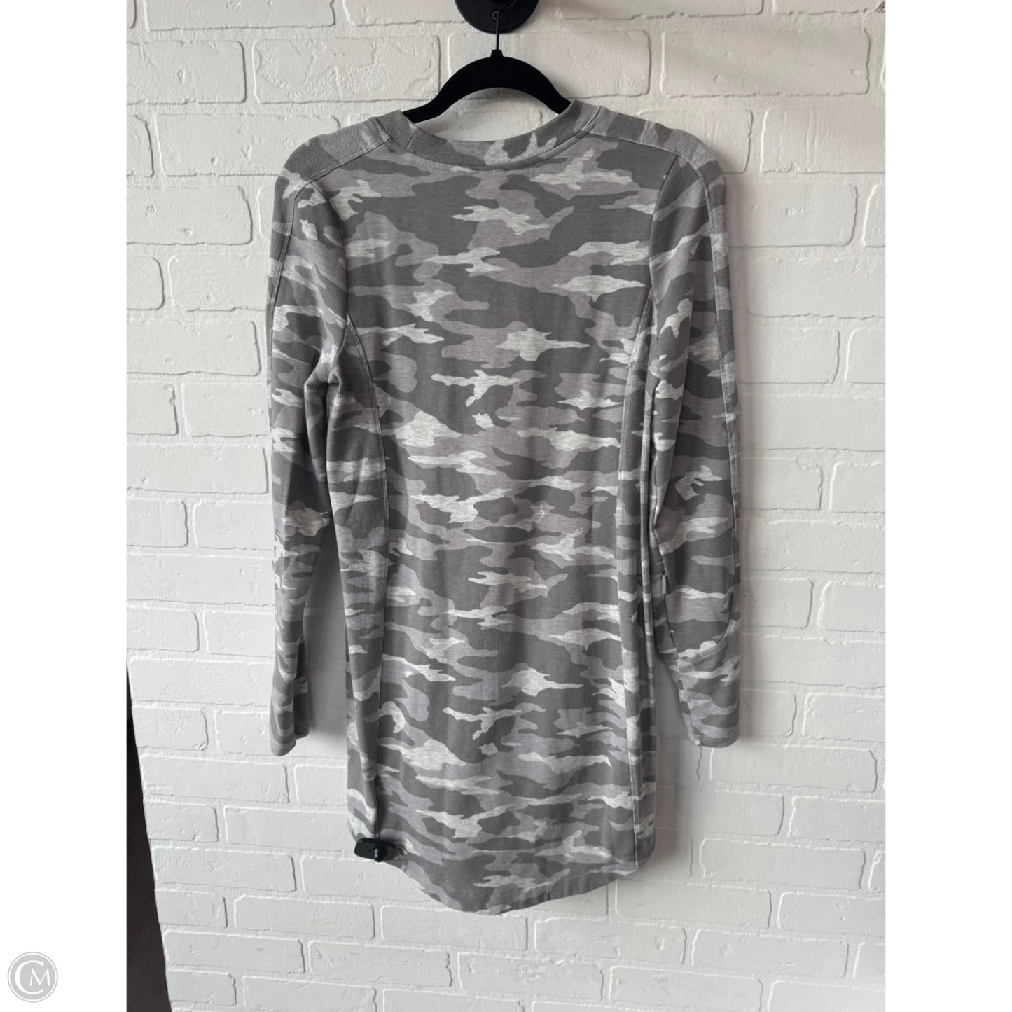 Athletic Dress By Athleta In Grey & White, Size: Xs