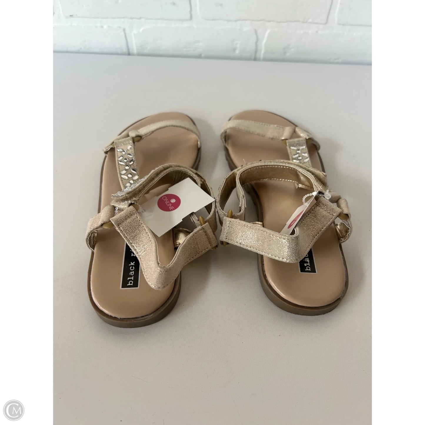 Sandals Flats By Black Rivet In Gold, Size: 7