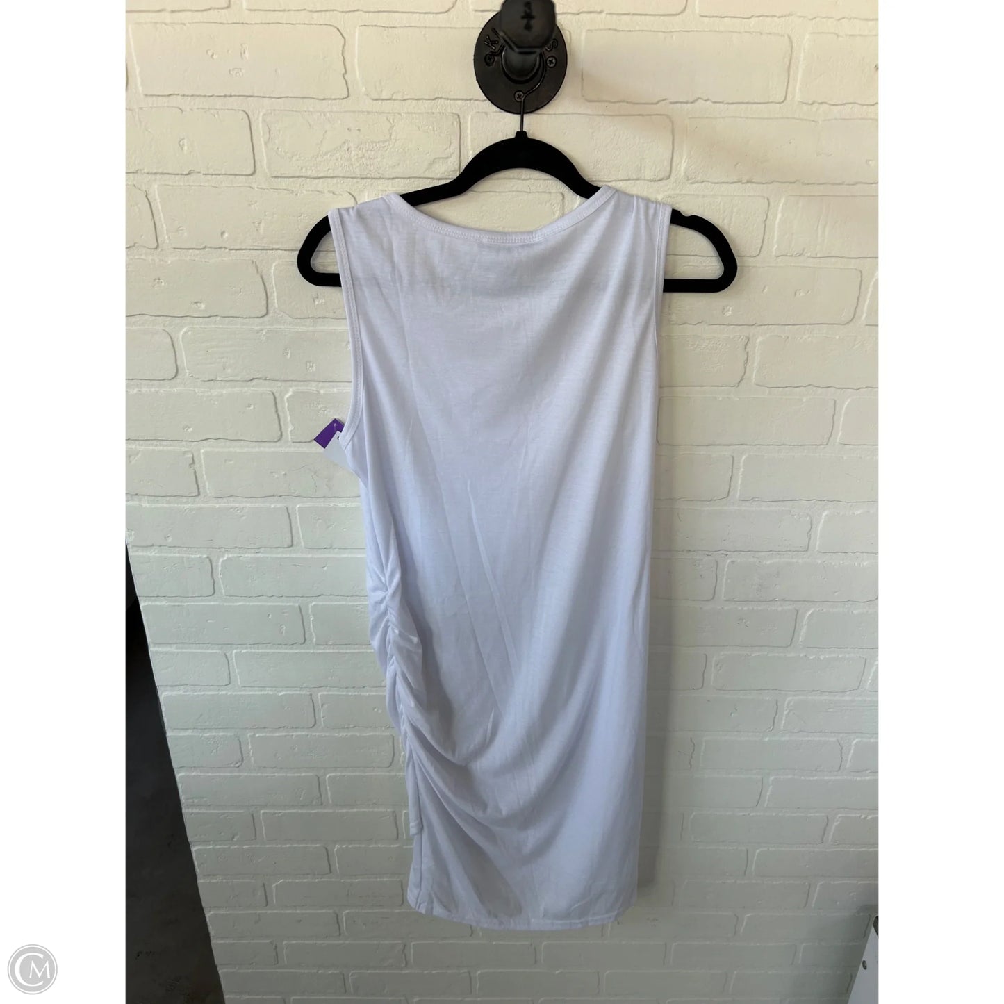 Dress Casual Short By Clothes Mentor In White, Size: M