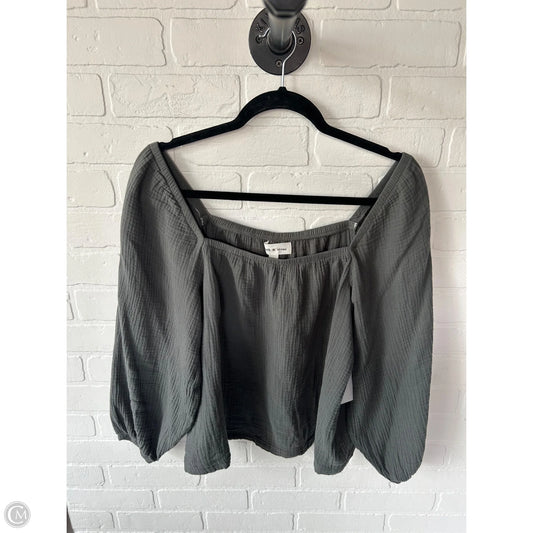 Top Long Sleeve By Cloth & Stone In Grey, Size: S