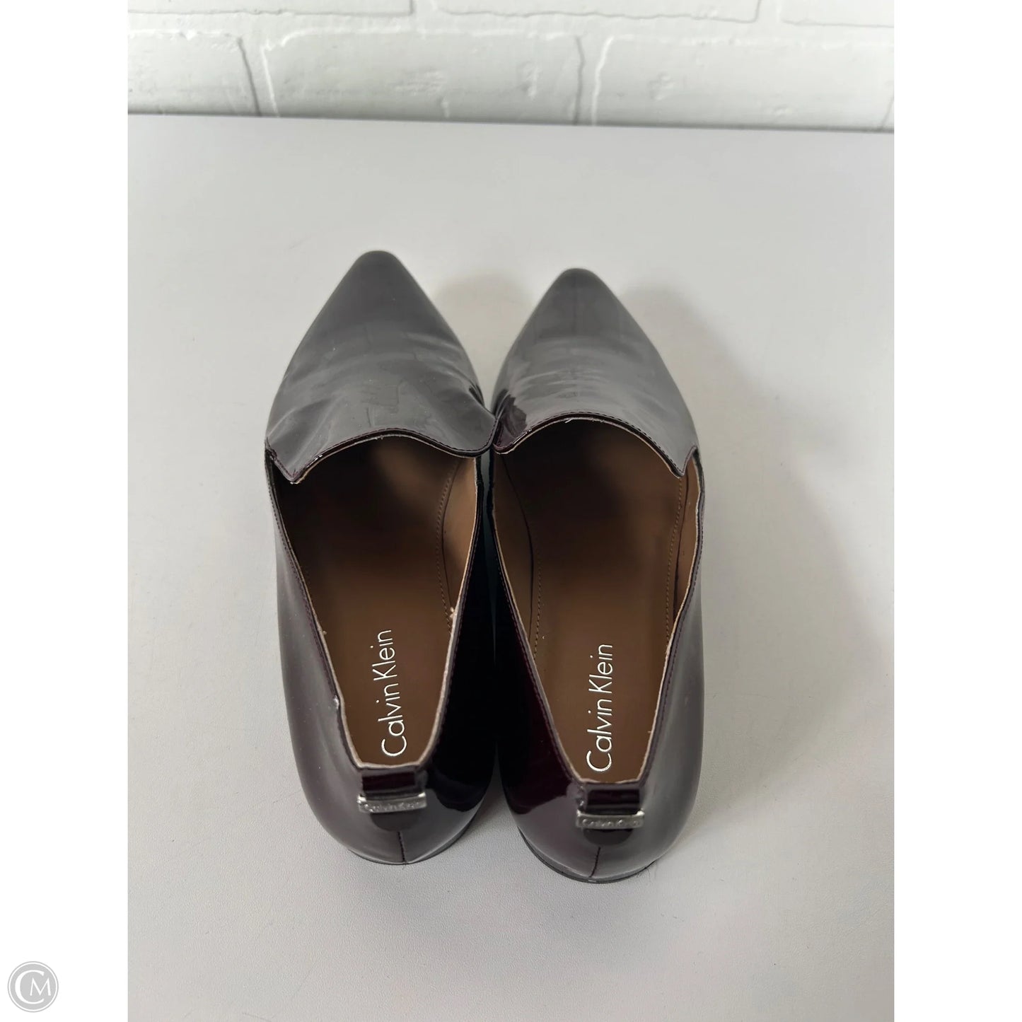 Shoes Flats By Calvin Klein In Maroon, Size: 6