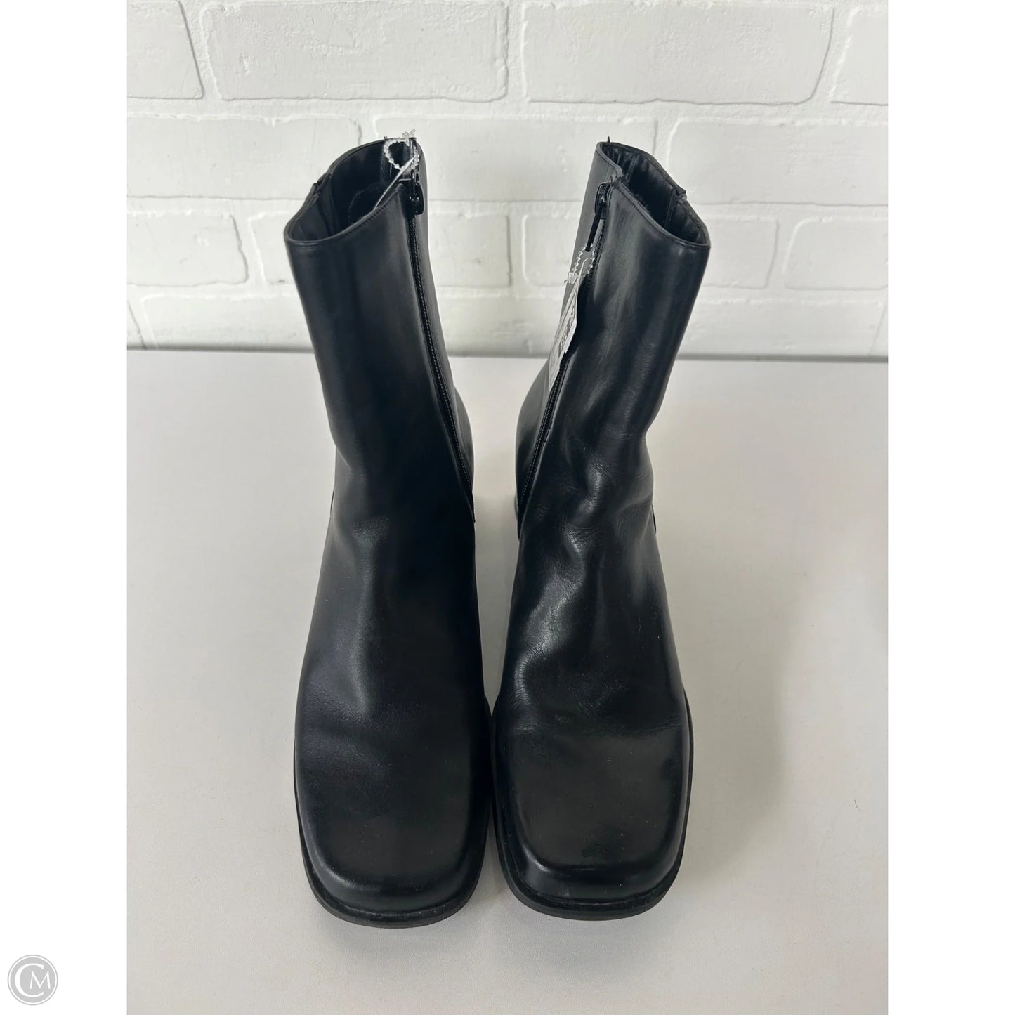 Boots Ankle Heels By Naturalizer In Black, Size: 10
