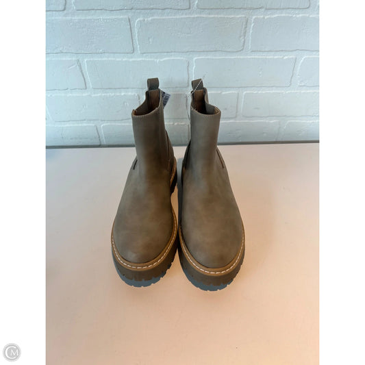 Boots Ankle Flats By Dolce Vita In Tan, Size: 6