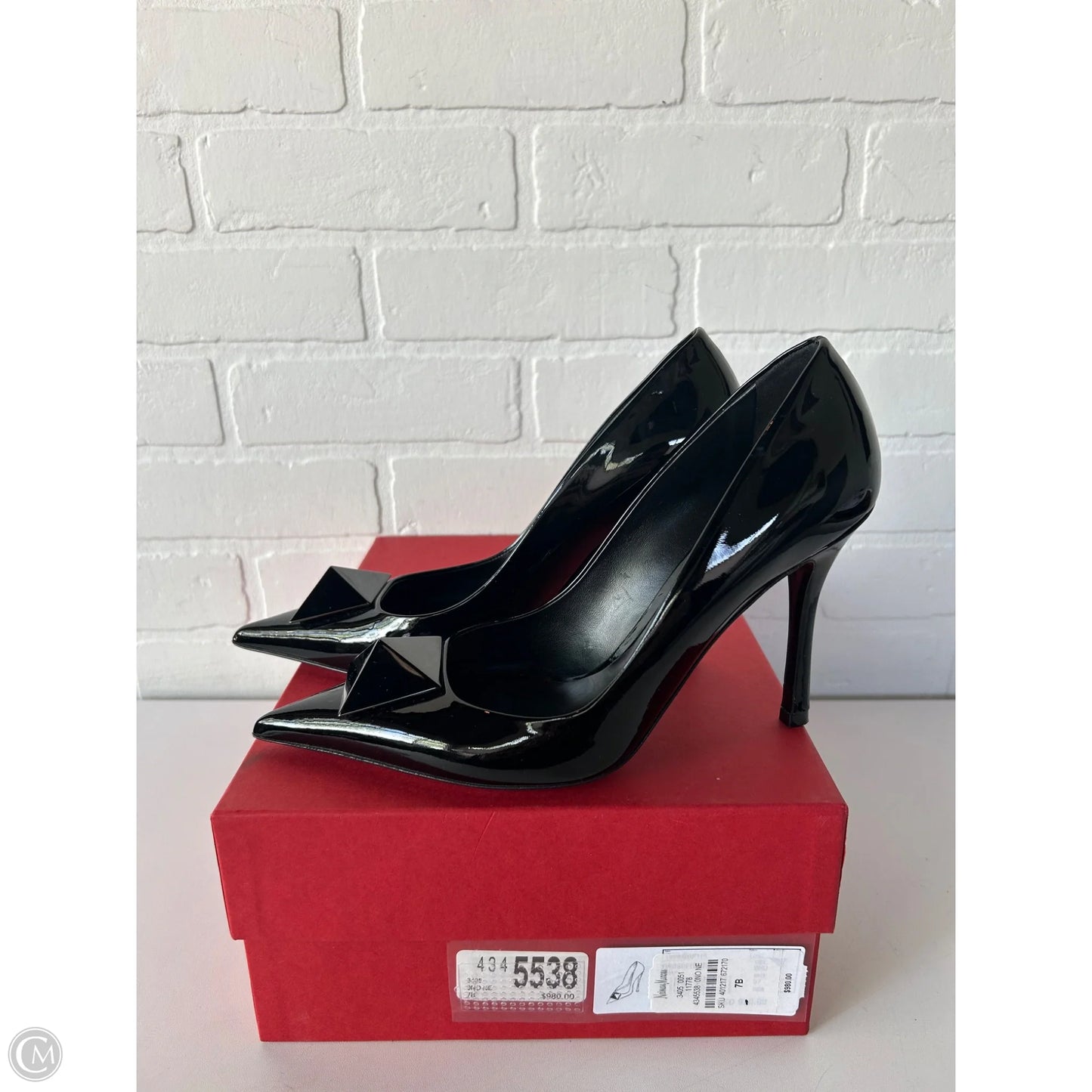 Shoes Luxury Designer By Valentino-garavani In Black, Size: 7