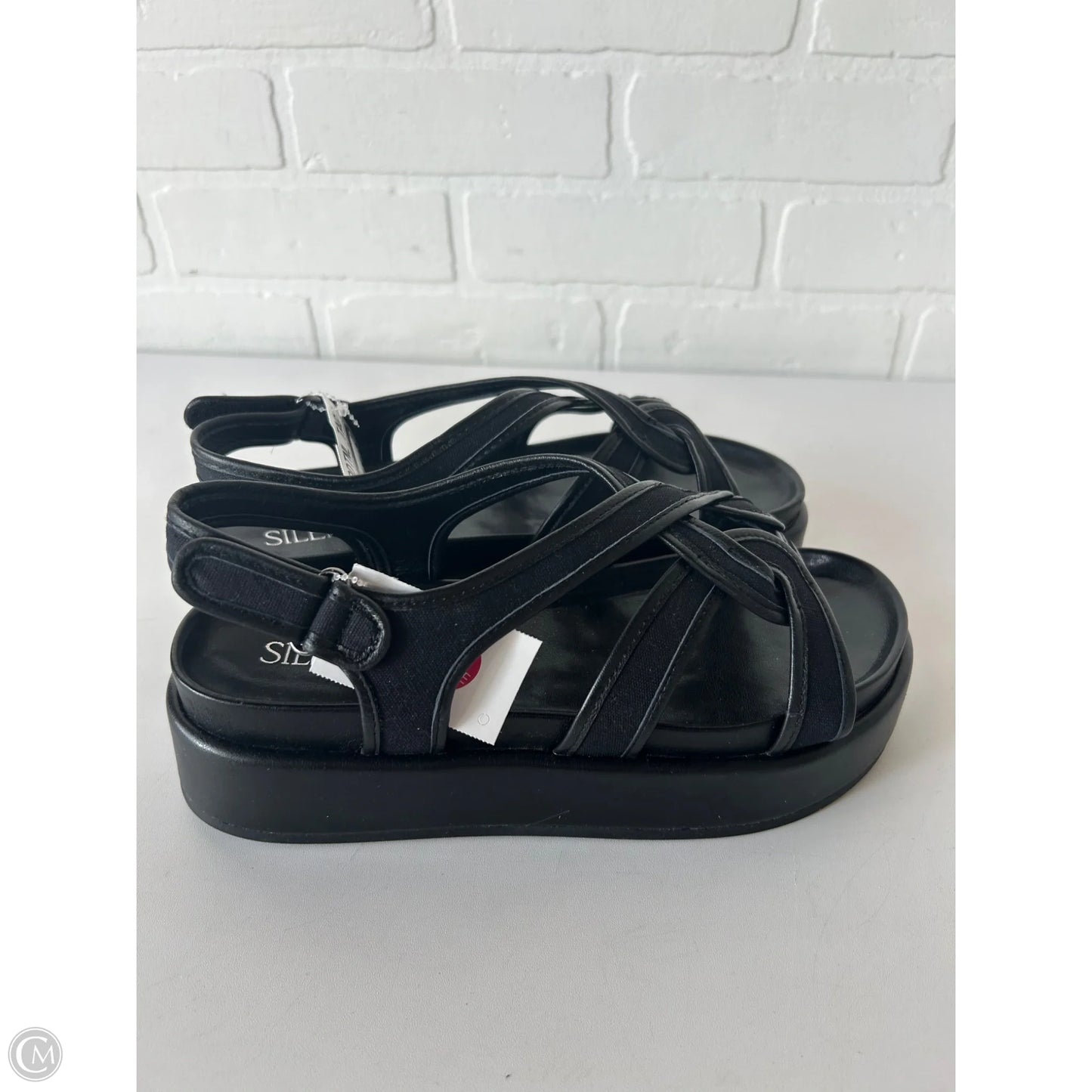 Sandals Flats By Cmc In Black, Size: 8