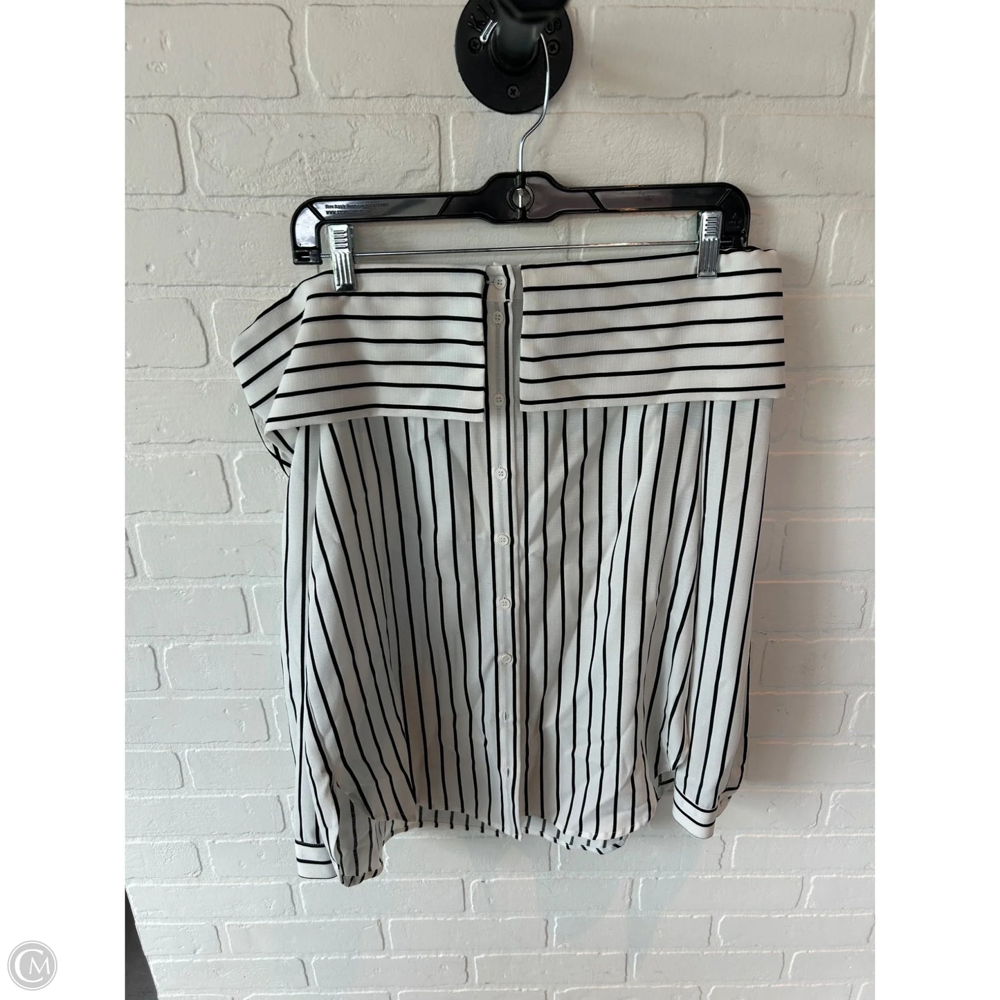 Top Long Sleeve By Pleione In Black & White, Size: Xs