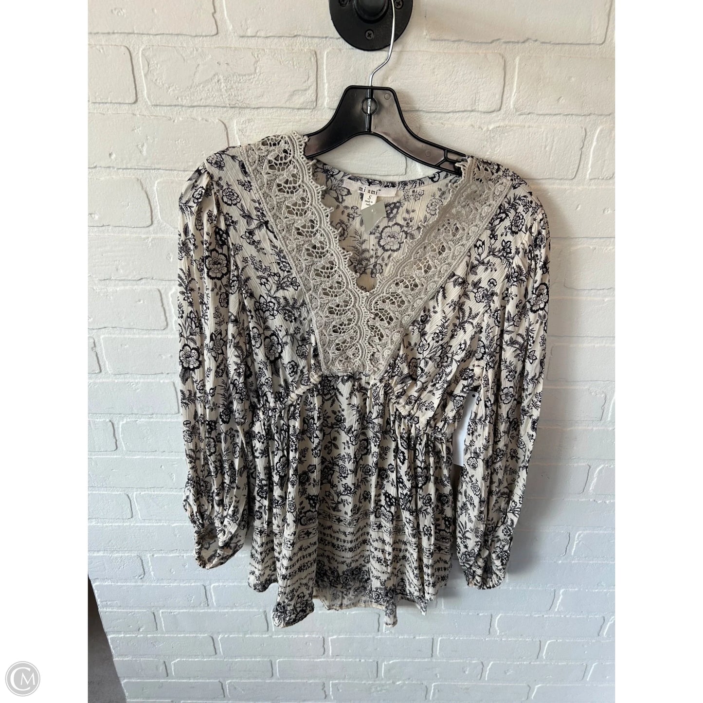 Top Long Sleeve By Miami In Black & Cream, Size: S