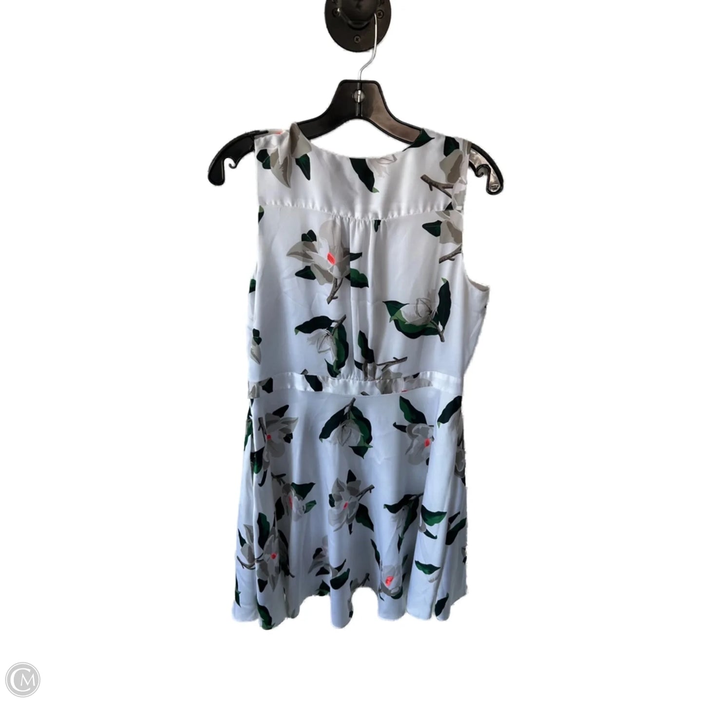 Dress Casual Short By Banana Republic In Green & White, Size: Mp