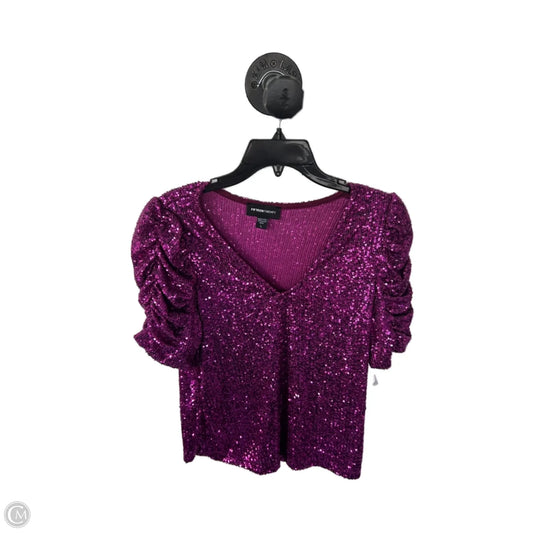 Top Short Sleeve By Fifteen Twenty In Purple, Size: L