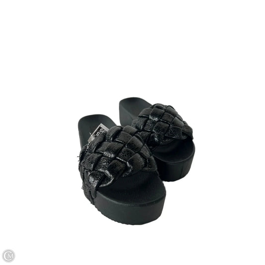 Sandals Flats By Clothes Mentor In Black, Size: 6