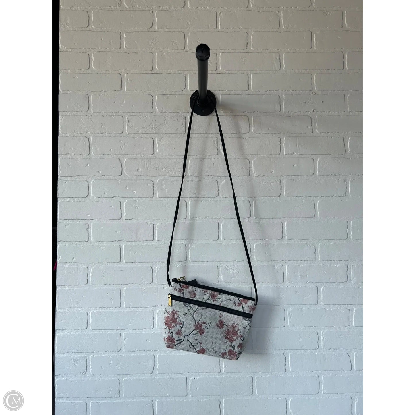 Crossbody By Clothes Mentor, Size: Small