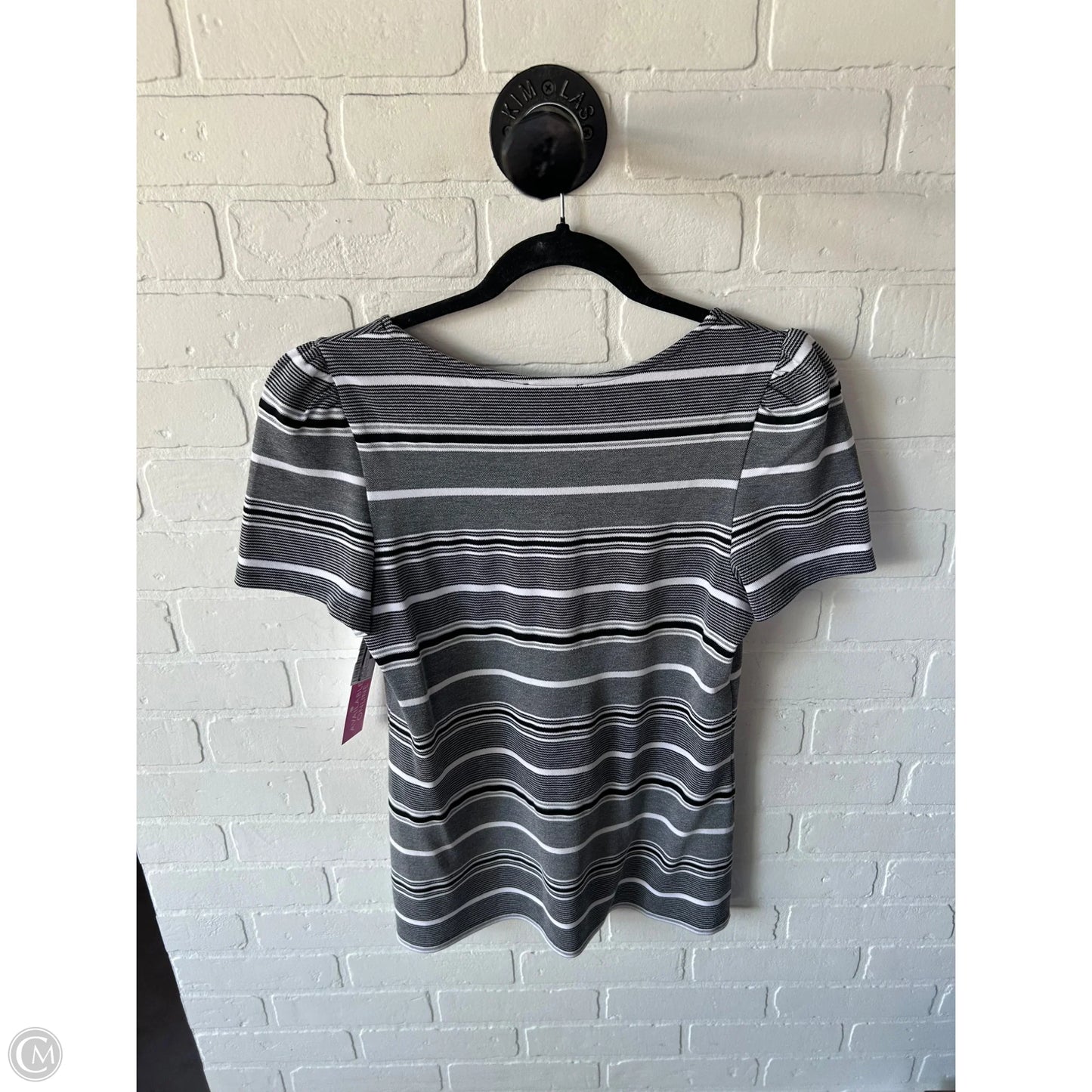 Top Short Sleeve By Express In Black & White, Size: L