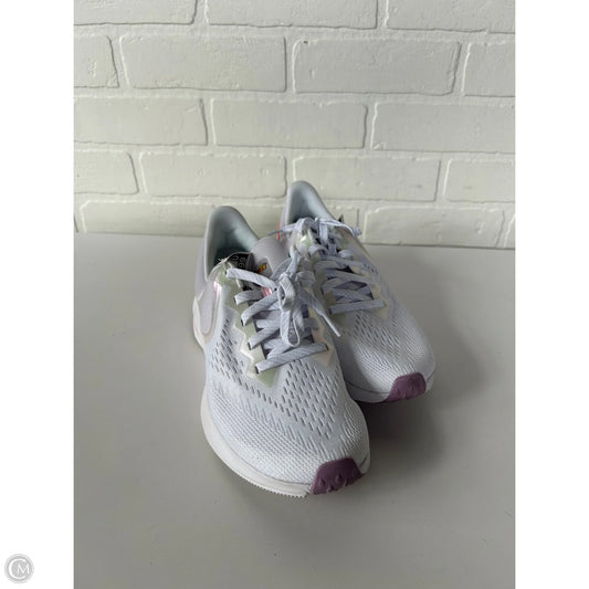Shoes Athletic By Nike In White, Size: 8