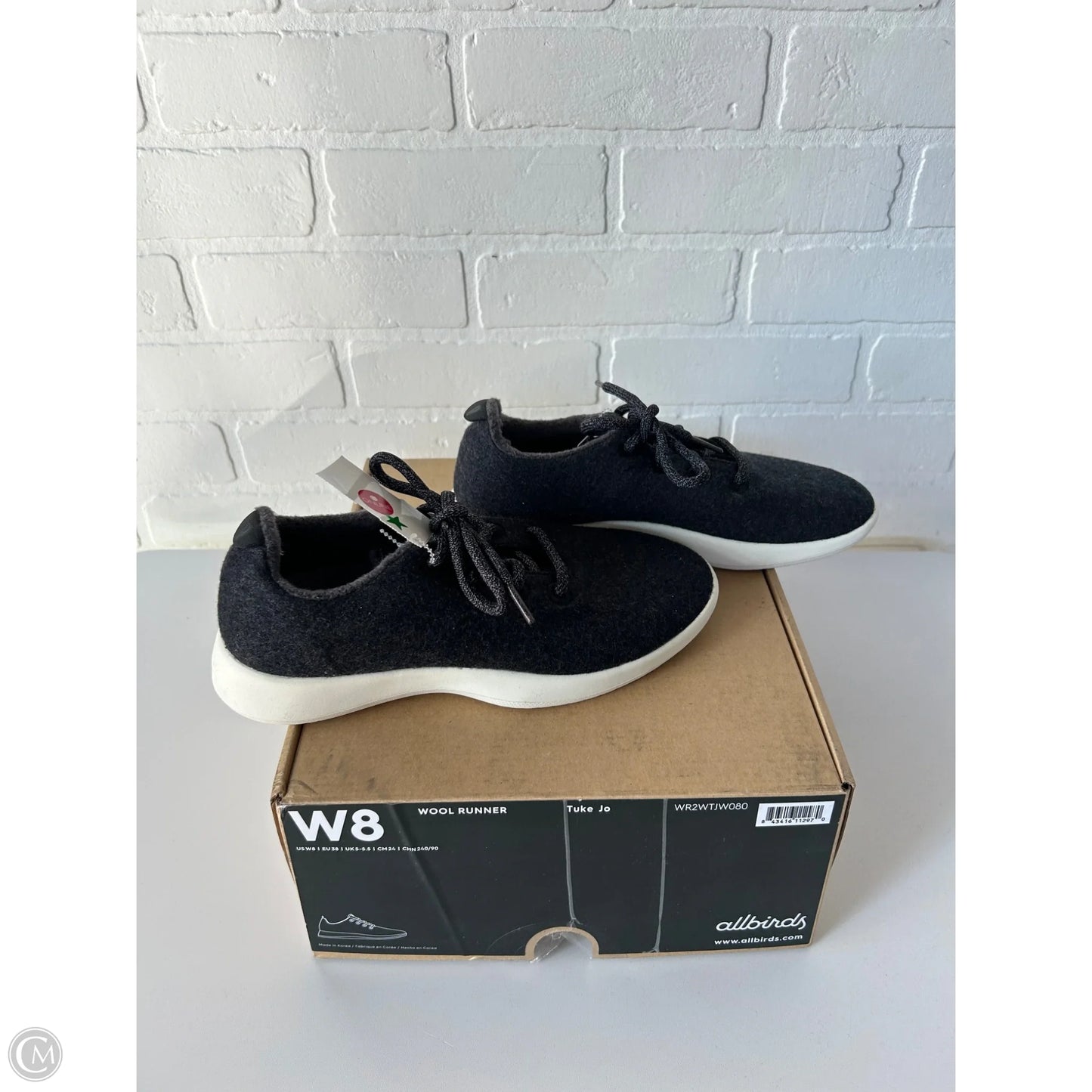 Shoes Sneakers By Allbirds In Grey, Size: 8