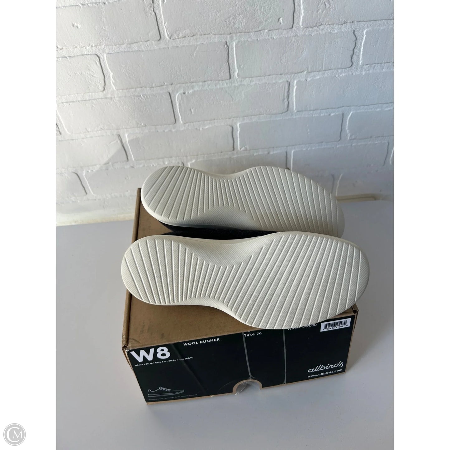 Shoes Sneakers By Allbirds In Grey, Size: 8