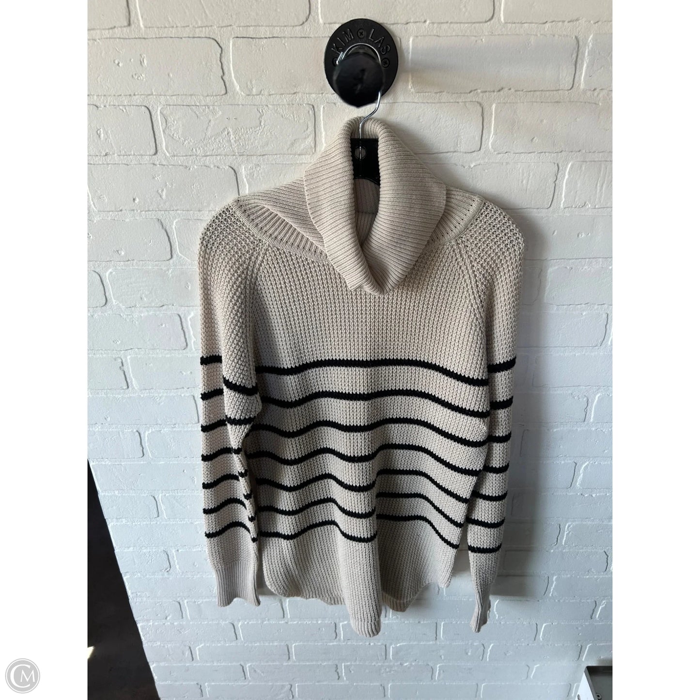 Sweater By Clothes Mentor In Black & Cream, Size: M